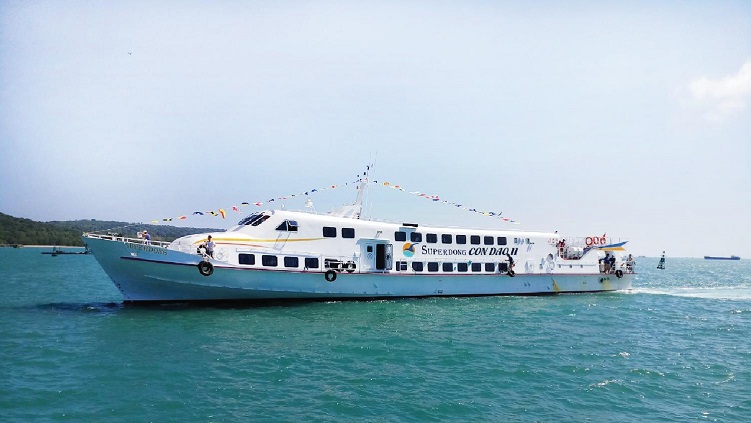 Tàu Superdong Trà Vinh - Côn Đảo từ cảng Dân Thành Duyên Hải
