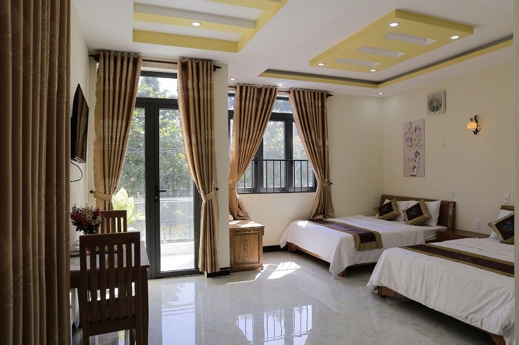 khách sạn gần cảng Trần Đề